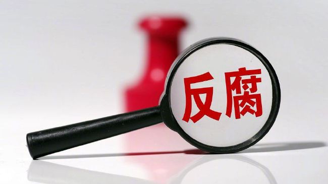 全场比赛结束，阿森纳1-1埃因霍温，小组赛4胜1平1负头名收官！